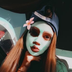 Meet your Posher, Amalee